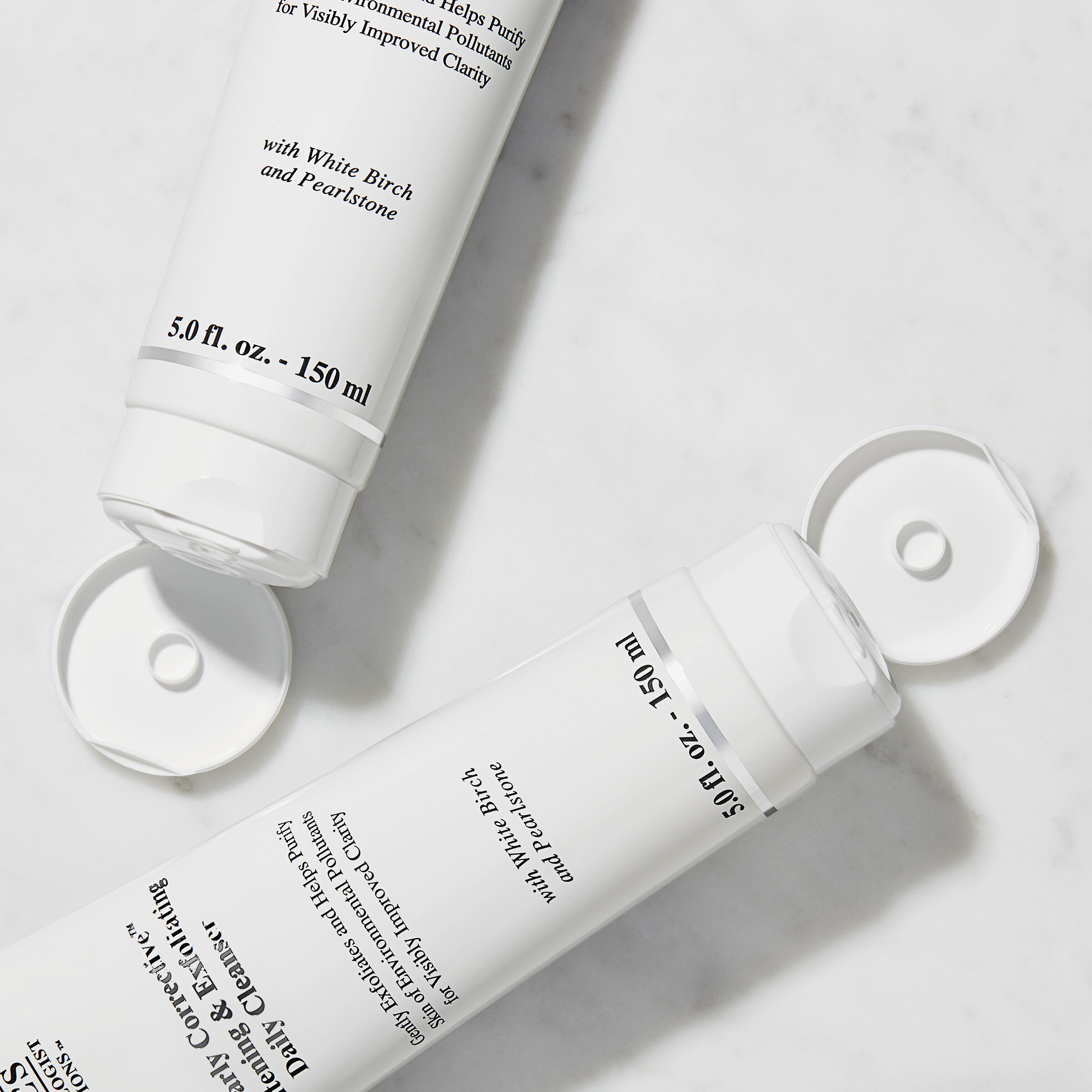 Sữa Rửa Mặt Kiehl's Clearly Corrective™ Brightening & Exfoliating Cleanser