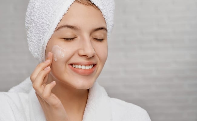 Retinol và AHA/BHA Tổng quan về Retinol và AHA/BHA