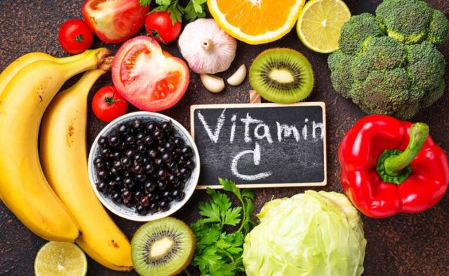 Sau khi nặn mụn nên ăn gì? - Trái cây giàu Vitamin C
