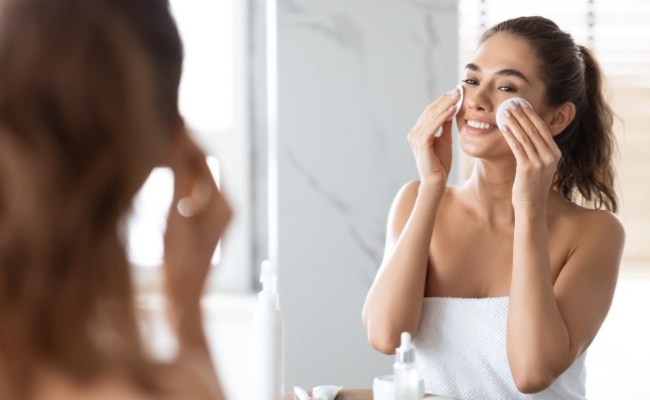 Chăm sóc da cho da dầu bằng dược mỹ phẩm Cách thực hiện, lợi ích và nhược điểm