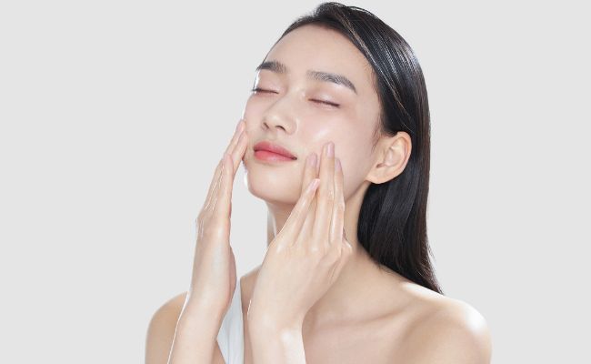 lưu ý khi sử dụng serum phục hồi da