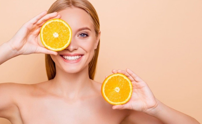Tác dụng của Vitamin c dưỡng sáng da, mờ thâm