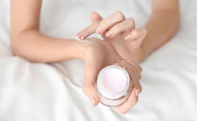 Cách điều trị da mặt nổi mẩn đỏ, mụn đỏ an toàn, hiệu quả