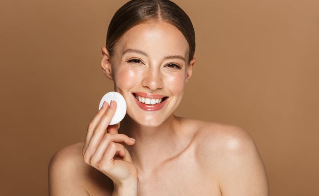 tẩy trang cho da dầu mụn