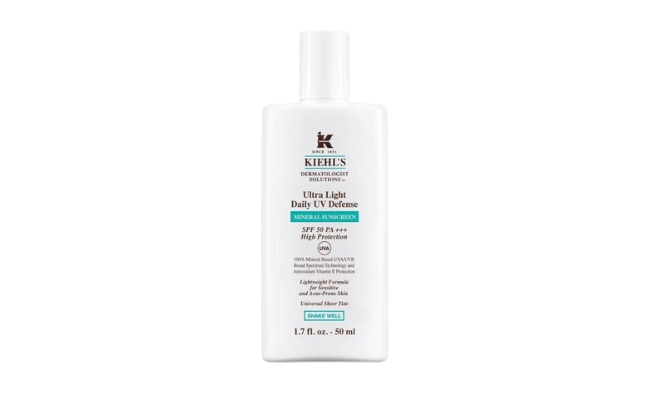 Kem chống nắng Ultra Light Daily UV Defense Mineral Sunscreen SPF 50 PA+++ dành cho da mụn