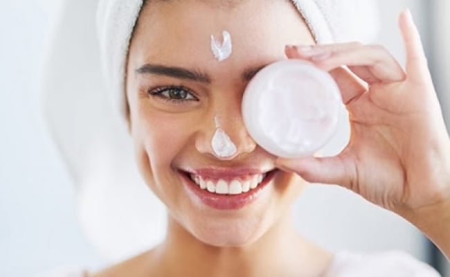 Tăng cường cấp ẩm cho da trong khi sử dụng Retinol