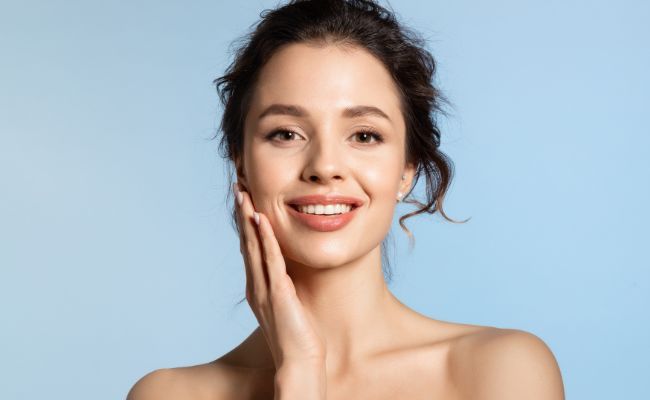 Lactic Acid có tác dụng dưỡng ẩm, giúp da mềm mịn

