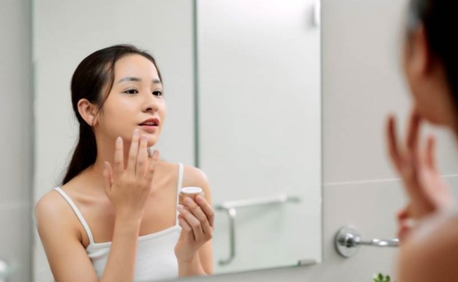 Kết hợp AHA/BHA và Retinol hiệu quả Hướng dẫn kết hợp AHA/BHA và Retinol