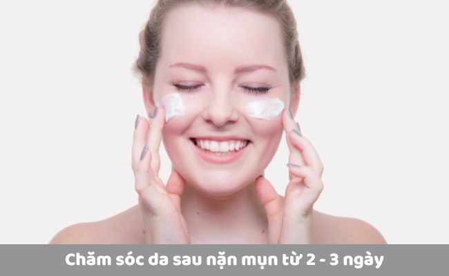 Chăm sóc da sau nặn mụn từ 2 - 3 ngày

