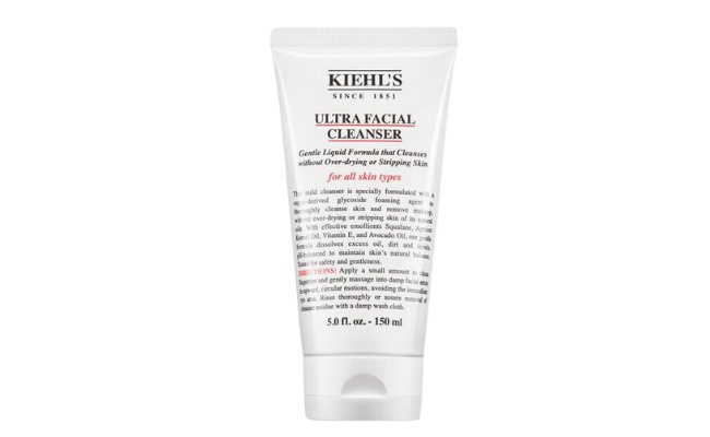 Sữa rửa mặt tạo bọt dịu nhẹ Ultra Facial Cleanser