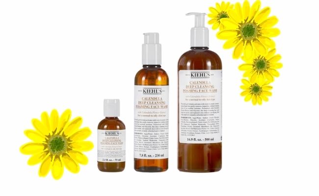 Cách trị mụn ở cổ mỗi ngày với sữa rửa mặt dịu nhẹ Calendula Deep Cleansing Foaming Face Wash.