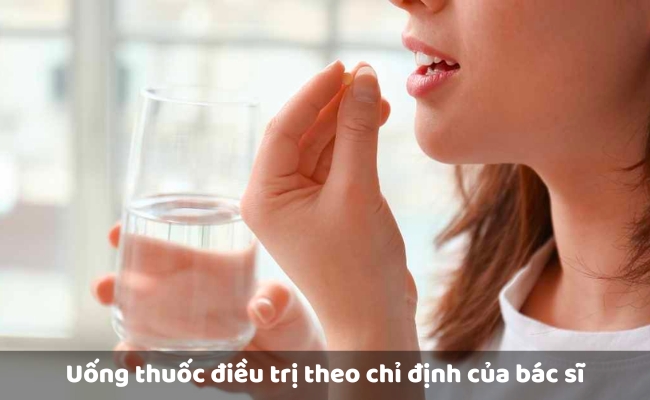 Sử dụng thuốc điều trị da mặt bị ngứa