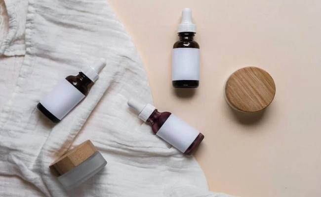 Lactic Acid kết hợp với gì trong mỹ phẩm để tăng hiệu quả?