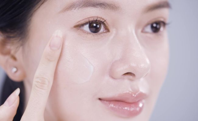 Tiêu chí chọn kem dưỡng ẩm phù hợp cho da khô