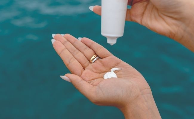 Sử dụng lượng kem chống nắng vừa đủ
