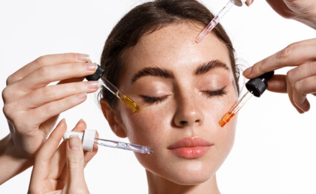 Cách sử dụng serum hiệu quả Sử dụng serum đúng cách giúp chăm sóc da hiệu quả