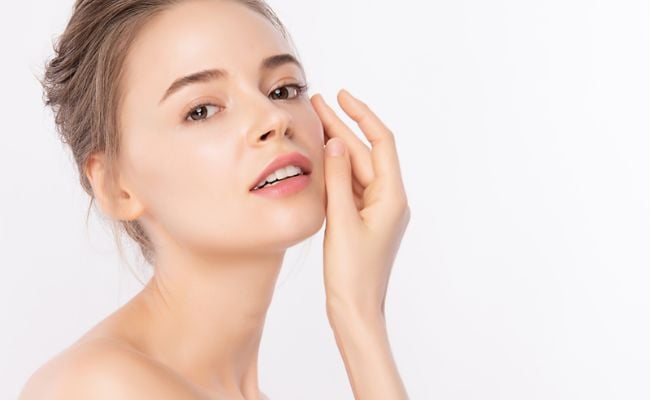 Cách sử dụng Tranexamic Acid chăm sóc da