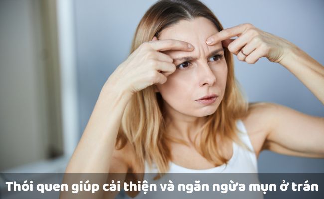 Không tự ý nặn mụn

