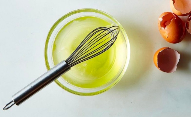Cách lột mụn đầu đen tại nhà bằng lòng trắng trứng