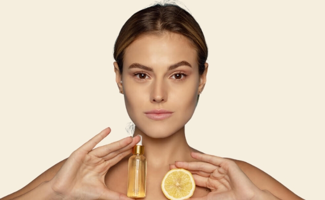 Thời điểm sử dụng vitamin C và AHA Sử dụng vitamin C và AHA vào hai thời điểm khác nhau trong ngày