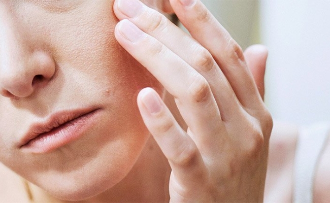 Retinol và AHA/BHA có thể gây ra một số tác dụng phụ Retinol và AHA/BHA có thể gây ra một số tác dụng phụ