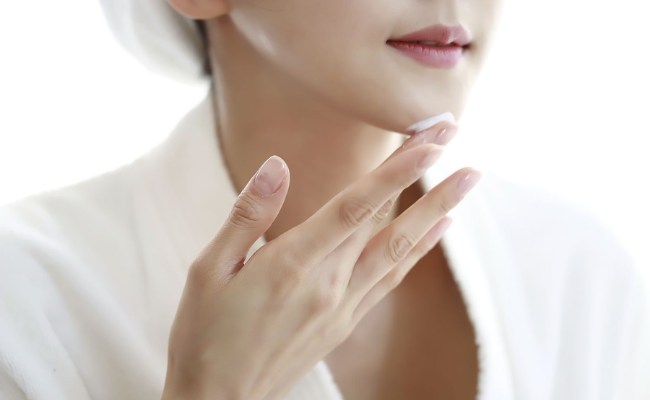 Cách trị mụn bọc tại nhà bằng Benzoyl Peroxide