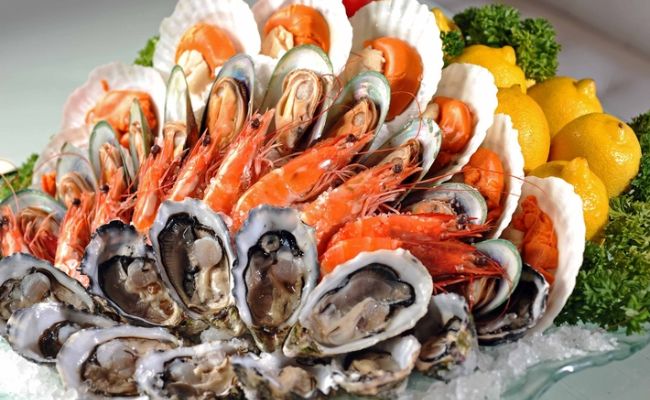 Sau khi nặn mụn không nên ăn gì? - Hải sản