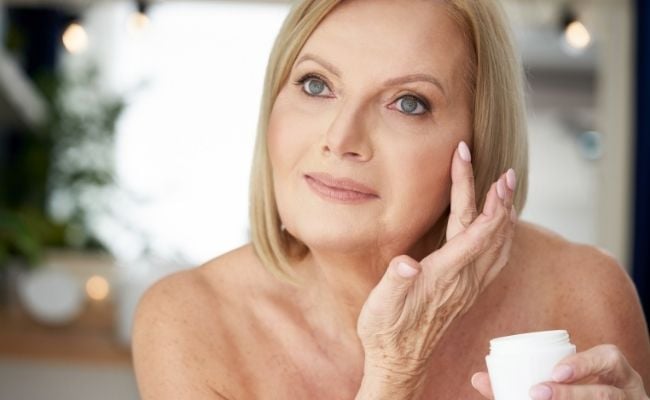 Moisturizer có tác dụng chống lão hóa da 