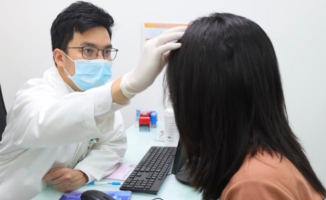 Cách chẩn đoán tình trạng mụn trên mặt