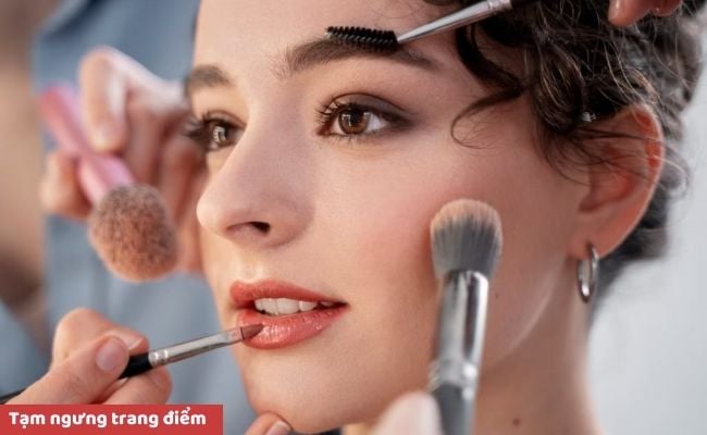 Cách khắc phục tình trạng đeo khẩu trang bị lên mụn